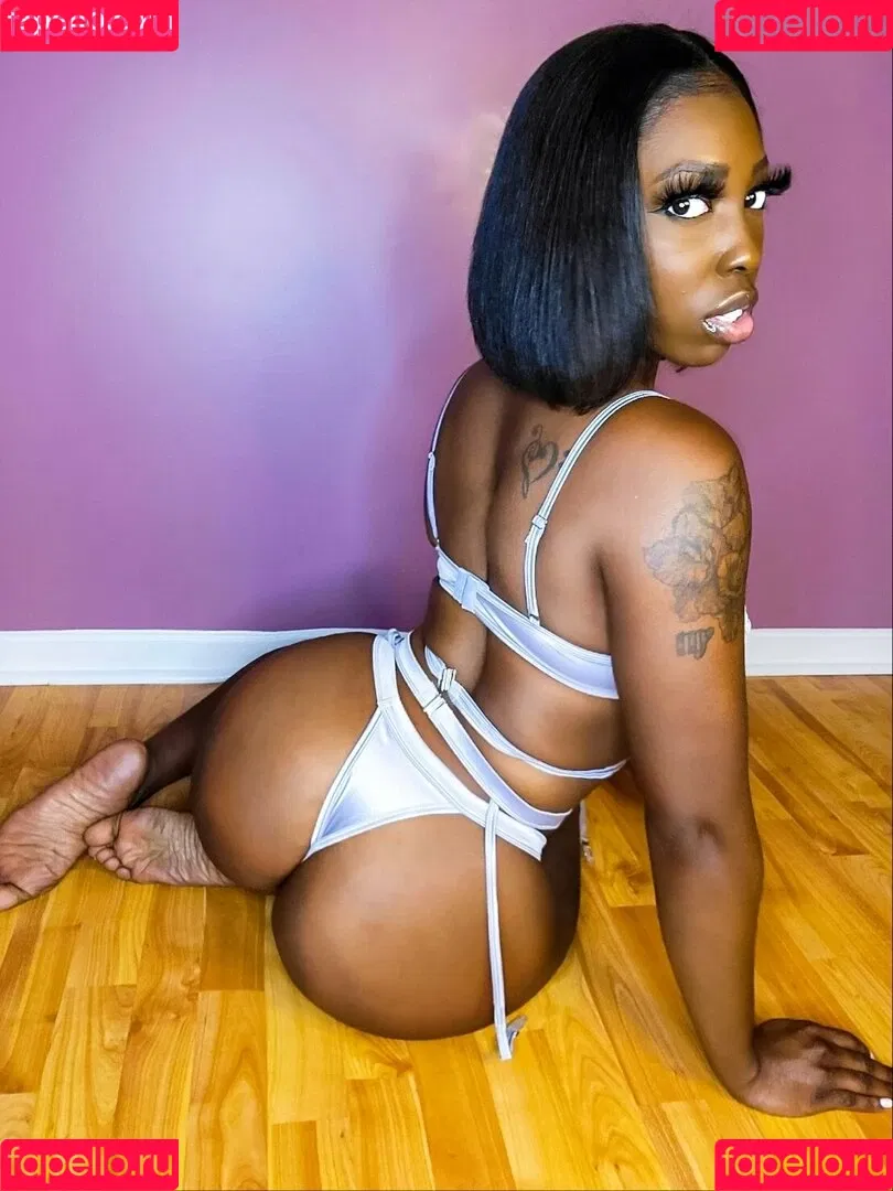 Samira 0825 / samira_0825 Onlyfans Photo Gallery 