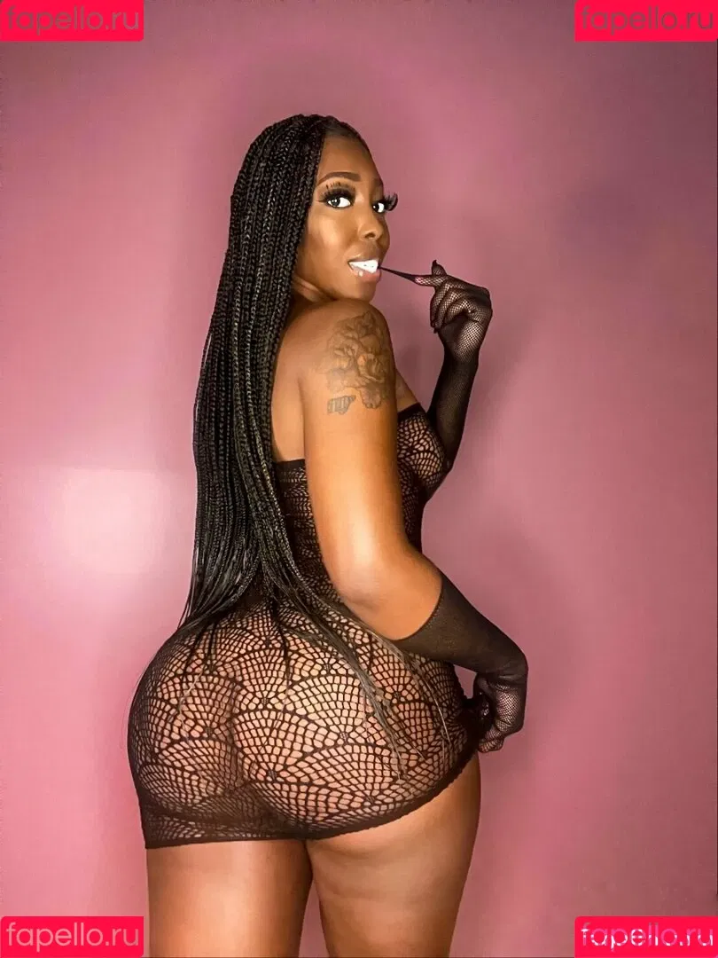 Samira 0825 / samira_0825 Onlyfans Photo Gallery 