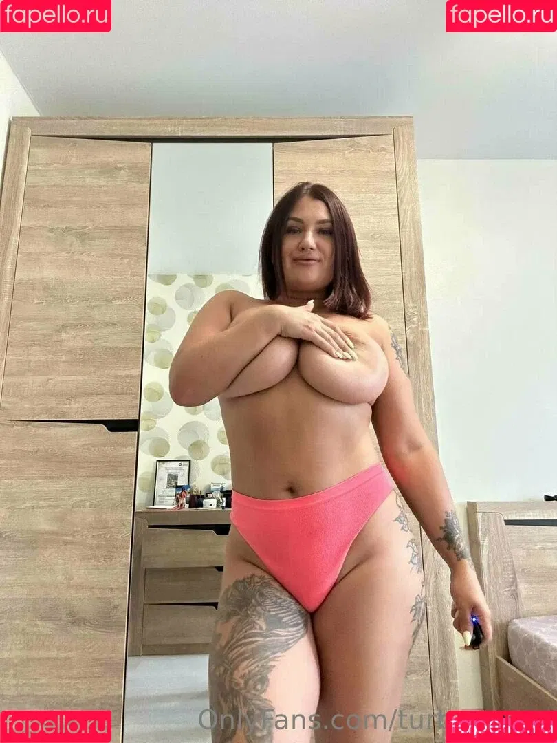leonammessias / turbonessa Onlyfans Photo Gallery 