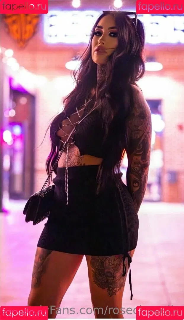 rosechevelle / rosechevellex Onlyfans Photo Gallery 