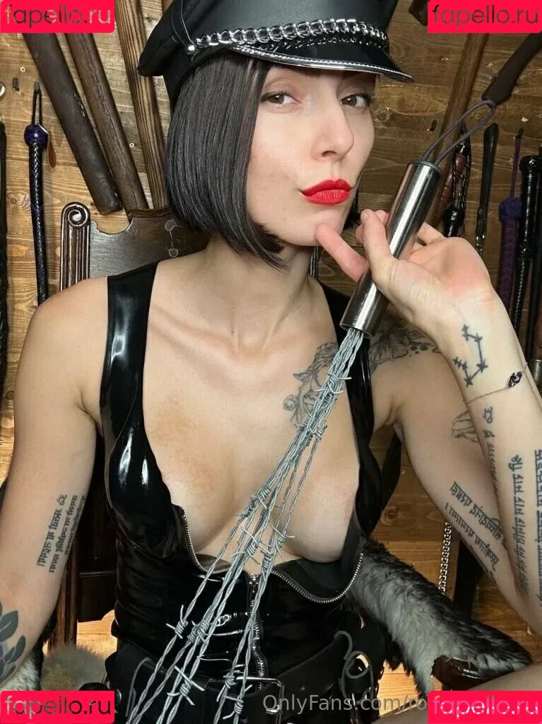 rosechevelle / rosechevellex Onlyfans Photo Gallery 