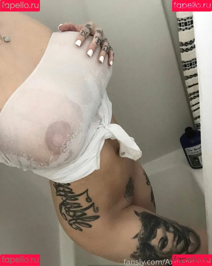rosechevelle / rosechevellex Onlyfans Photo Gallery 