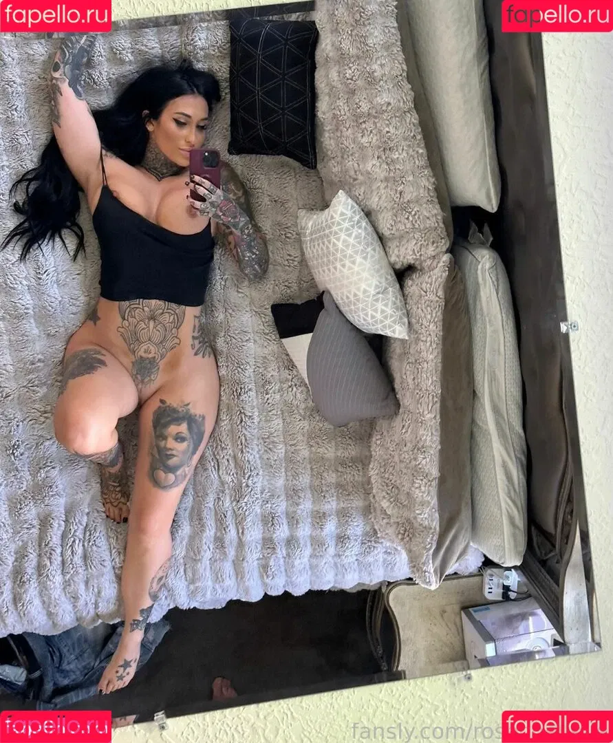 rosechevelle / rosechevellex Onlyfans Photo Gallery 