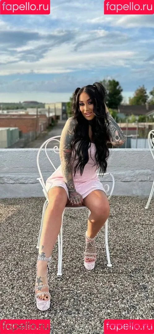 rosechevelle / rosechevellex Onlyfans Photo Gallery 