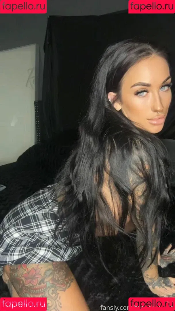 rosechevelle / rosechevellex Onlyfans Photo Gallery 