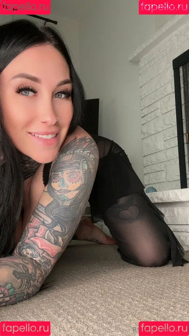 rosechevelle / rosechevellex Onlyfans Photo Gallery 