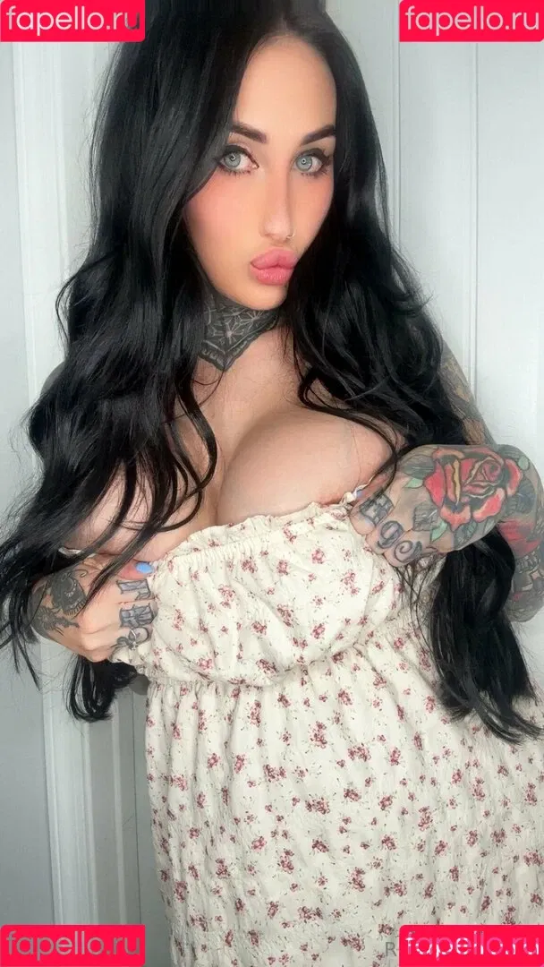 rosechevelle / rosechevellex Onlyfans Photo Gallery 