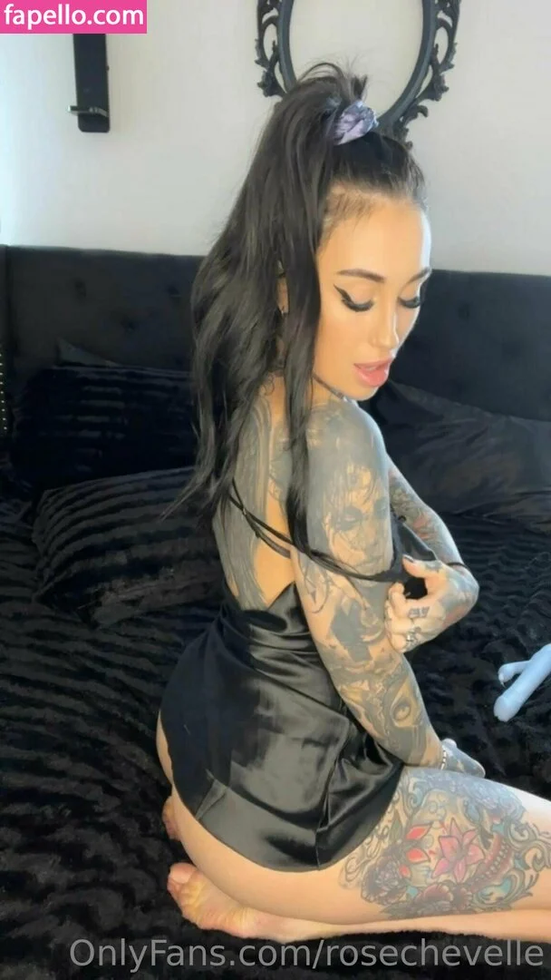 rosechevelle / rosechevellex Onlyfans Photo Gallery 