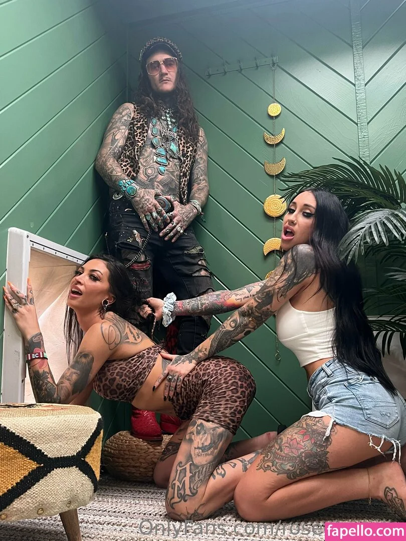 rosechevelle / rosechevellex Onlyfans Photo Gallery 