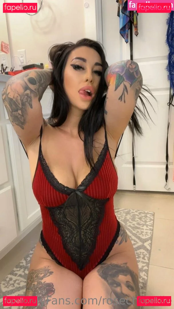 rosechevelle / rosechevellex Onlyfans Photo Gallery 