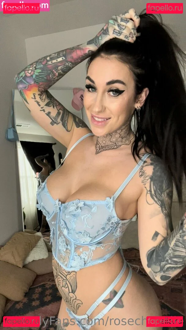 rosechevelle / rosechevellex Onlyfans Photo Gallery 