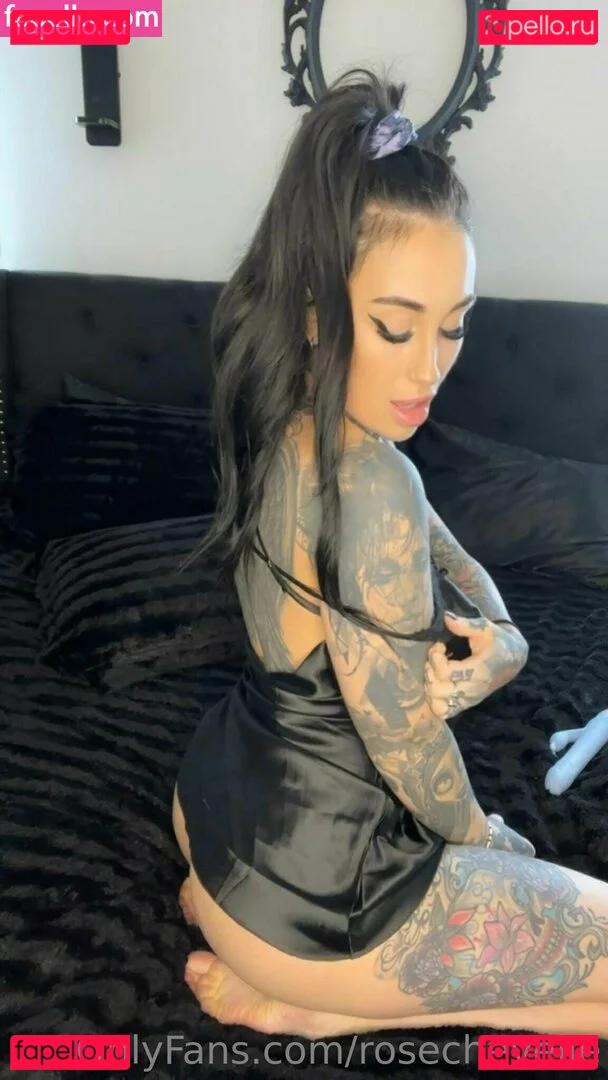 rosechevelle / rosechevellex Onlyfans Photo Gallery 