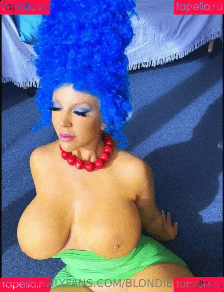 Blondie Fesser / Blondie_oficial / blondiebuns Onlyfans Photo Gallery 