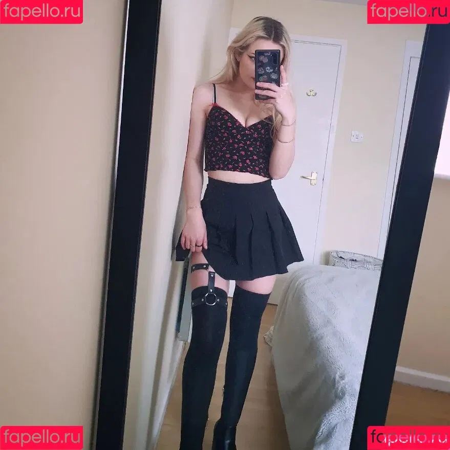 Philllybabyy / fansly / madiphillipss Onlyfans Photo Gallery 