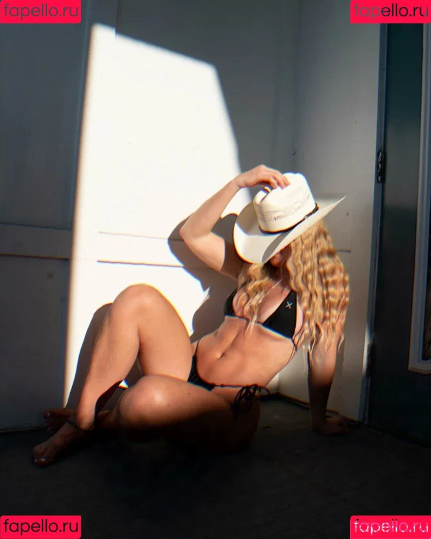 Philllybabyy / fansly / madiphillipss Onlyfans Photo Gallery 