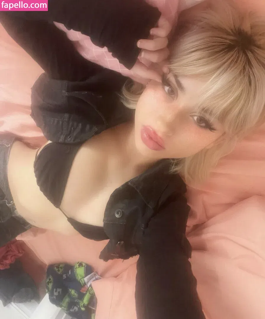 Philllybabyy / fansly / madiphillipss Onlyfans Photo Gallery 