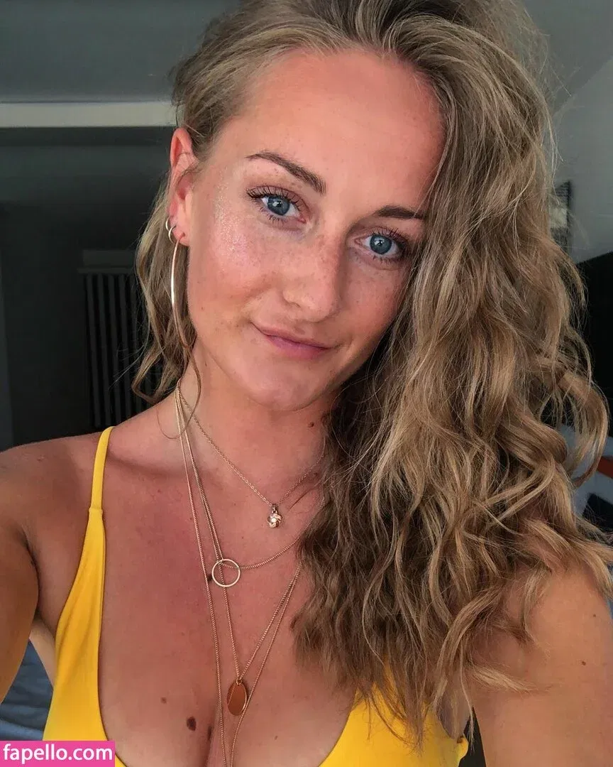 Philllybabyy / fansly / madiphillipss Onlyfans Photo Gallery 