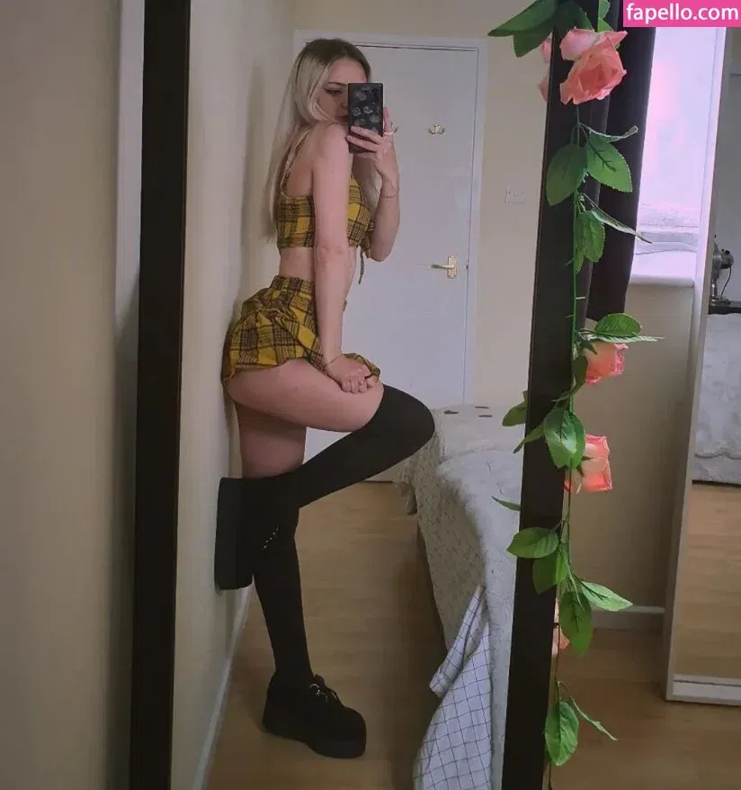 Philllybabyy / fansly / madiphillipss Onlyfans Photo Gallery 