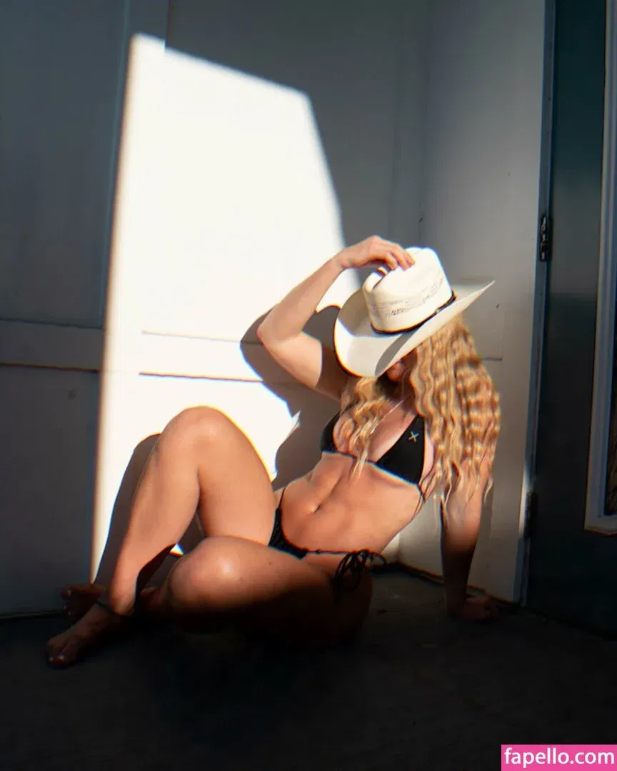 Philllybabyy / fansly / madiphillipss Onlyfans Photo Gallery 