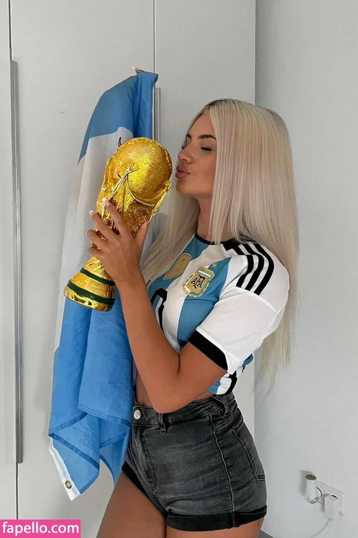 Philllybabyy / fansly / madiphillipss Onlyfans Photo Gallery 