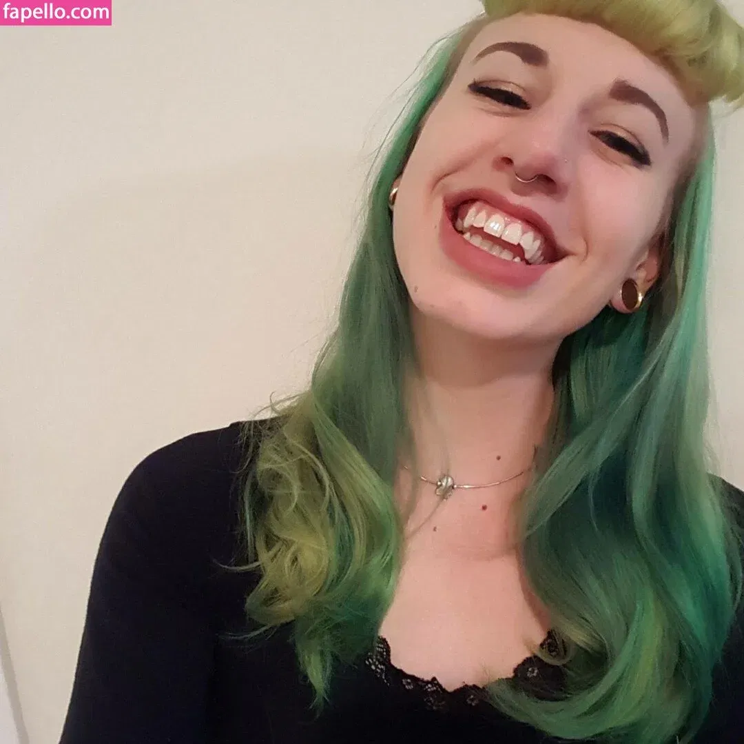 Philllybabyy / fansly / madiphillipss Onlyfans Photo Gallery 