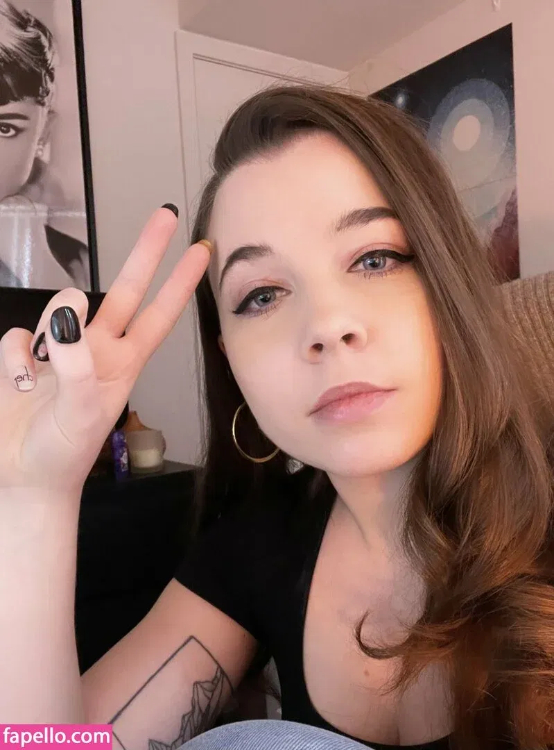 Philllybabyy / fansly / madiphillipss Onlyfans Photo Gallery 