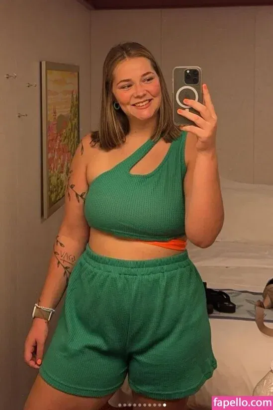 Philllybabyy / fansly / madiphillipss Onlyfans Photo Gallery 