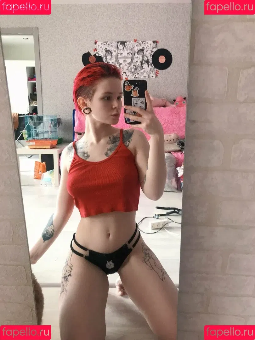 arahnaekb / chloe_glass_ / unkarab Onlyfans Photo Gallery 