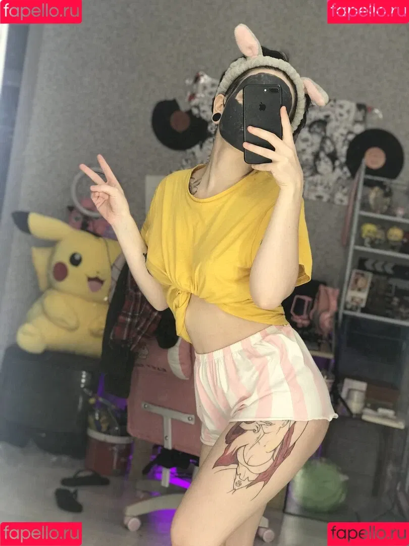 arahnaekb / chloe_glass_ / unkarab Onlyfans Photo Gallery 