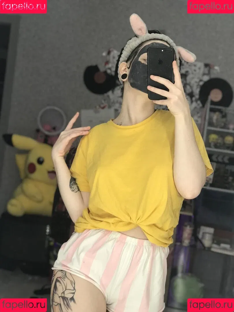 arahnaekb / chloe_glass_ / unkarab Onlyfans Photo Gallery 