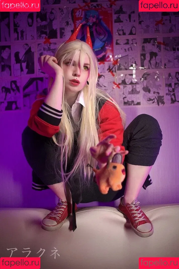 arahnaekb / chloe_glass_ / unkarab Onlyfans Photo Gallery 