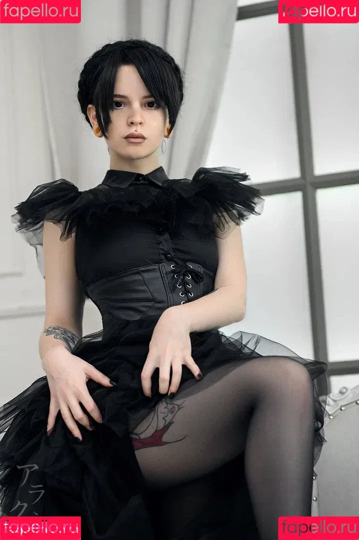 arahnaekb / chloe_glass_ / unkarab Onlyfans Photo Gallery 