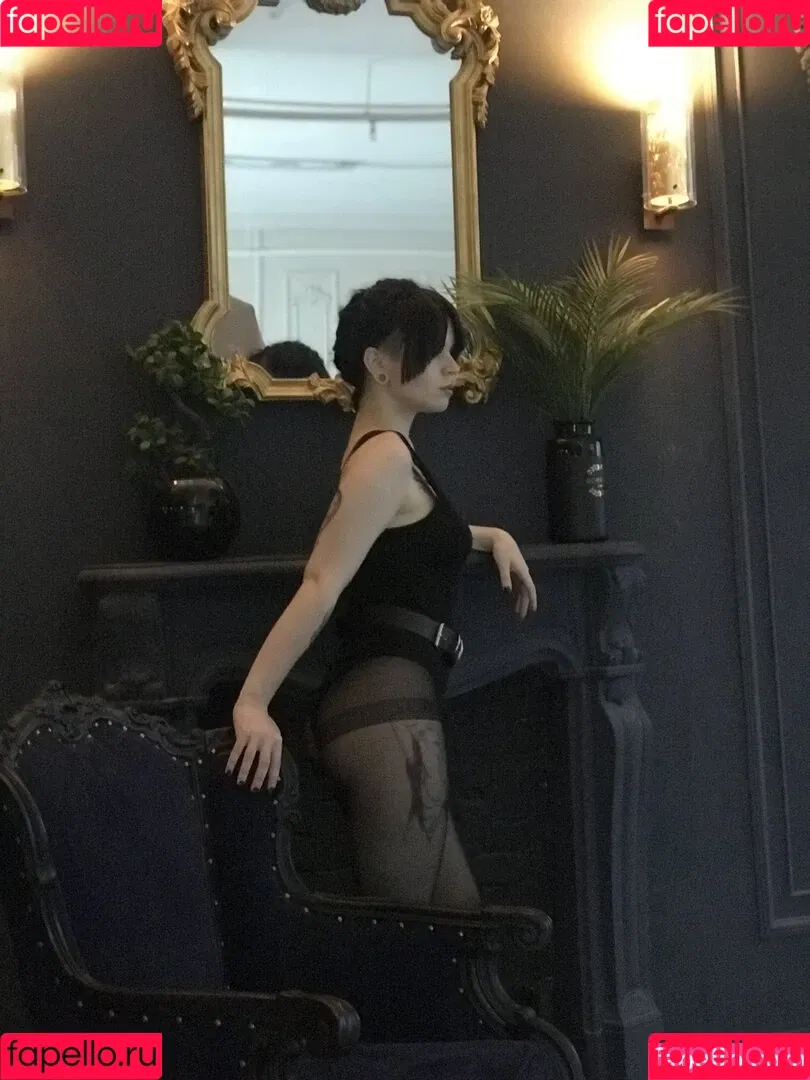 arahnaekb / chloe_glass_ / unkarab Onlyfans Photo Gallery 