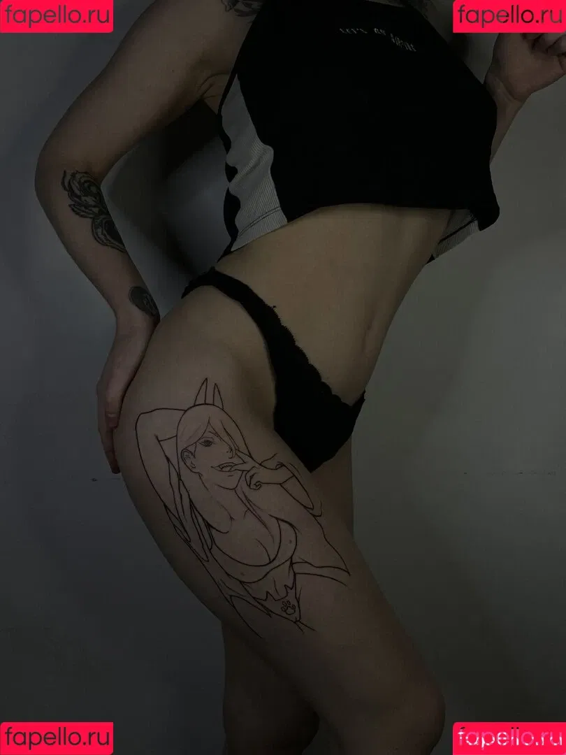 arahnaekb / chloe_glass_ / unkarab Onlyfans Photo Gallery 