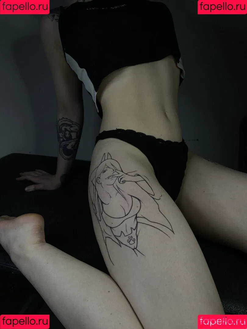 arahnaekb / chloe_glass_ / unkarab Onlyfans Photo Gallery 