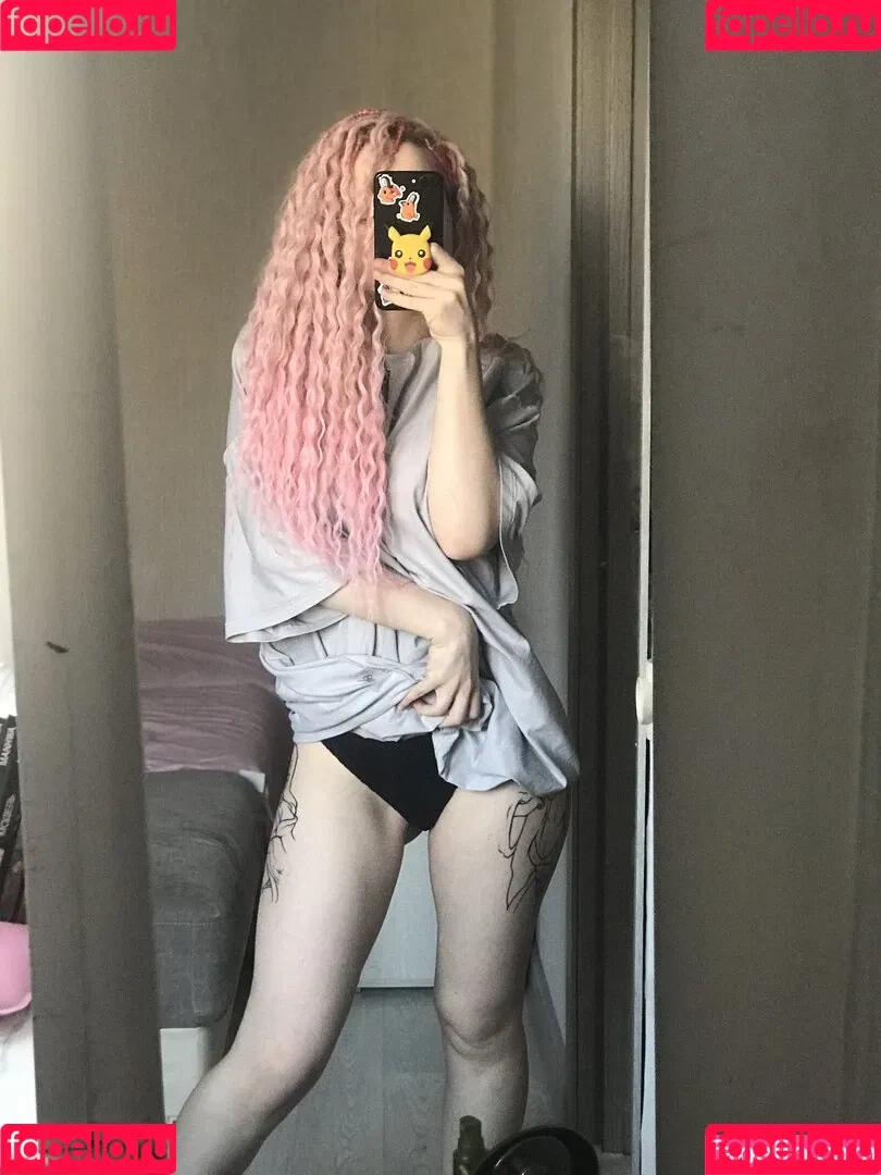 arahnaekb / chloe_glass_ / unkarab Onlyfans Photo Gallery 