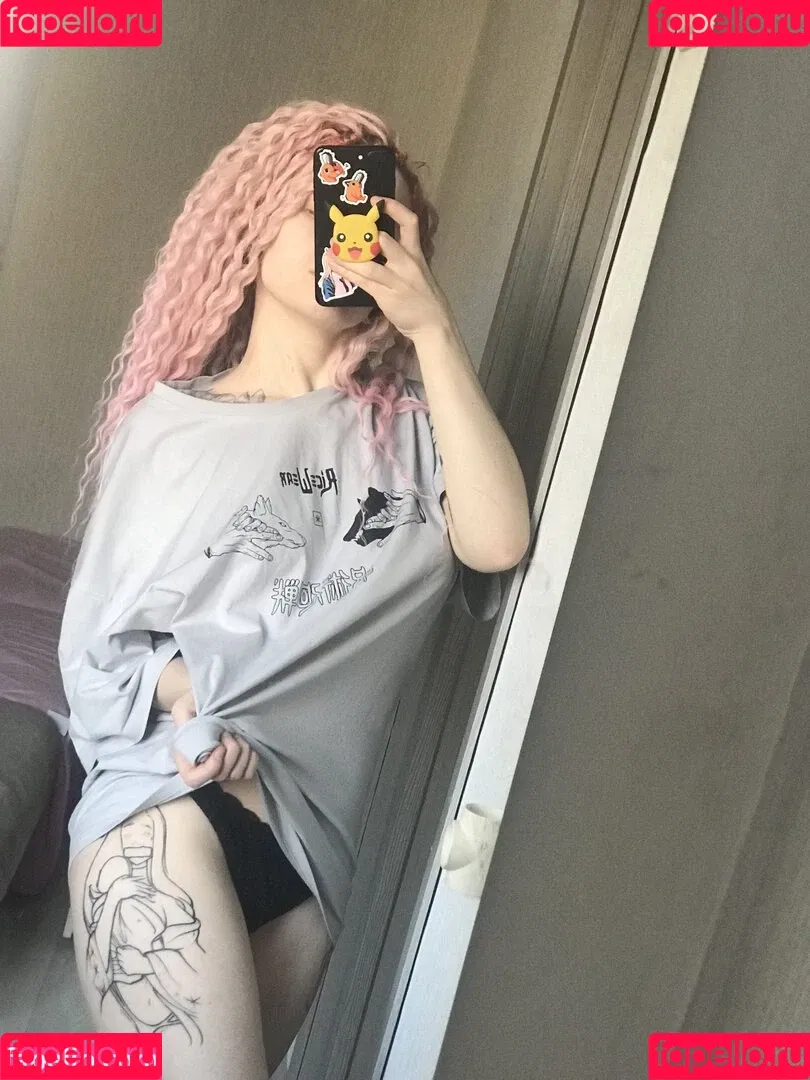 arahnaekb / chloe_glass_ / unkarab Onlyfans Photo Gallery 
