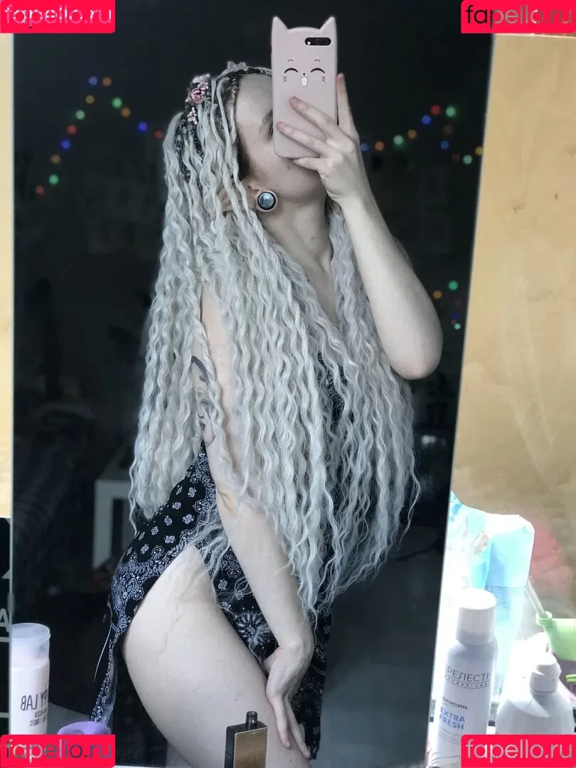 arahnaekb / chloe_glass_ / unkarab Onlyfans Photo Gallery 