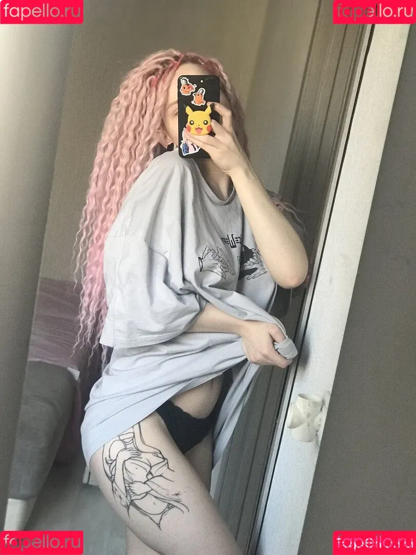 arahnaekb / chloe_glass_ / unkarab Onlyfans Photo Gallery 