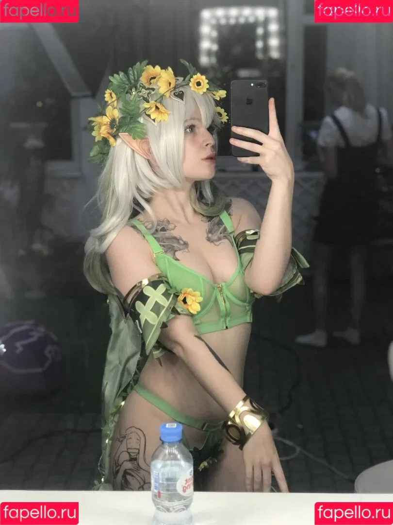 arahnaekb / chloe_glass_ / unkarab Onlyfans Photo Gallery 