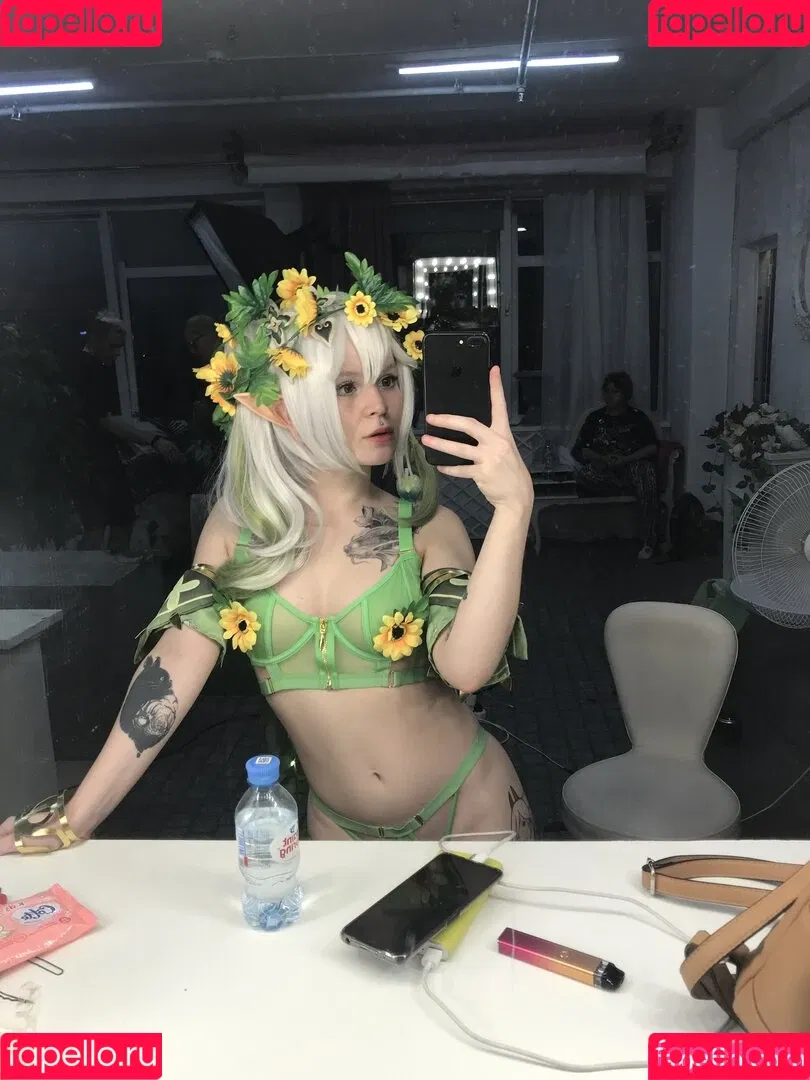arahnaekb / chloe_glass_ / unkarab Onlyfans Photo Gallery 
