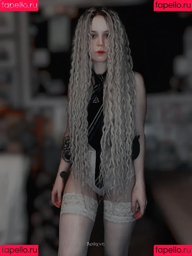 arahnaekb / chloe_glass_ / unkarab Onlyfans Photo Gallery 