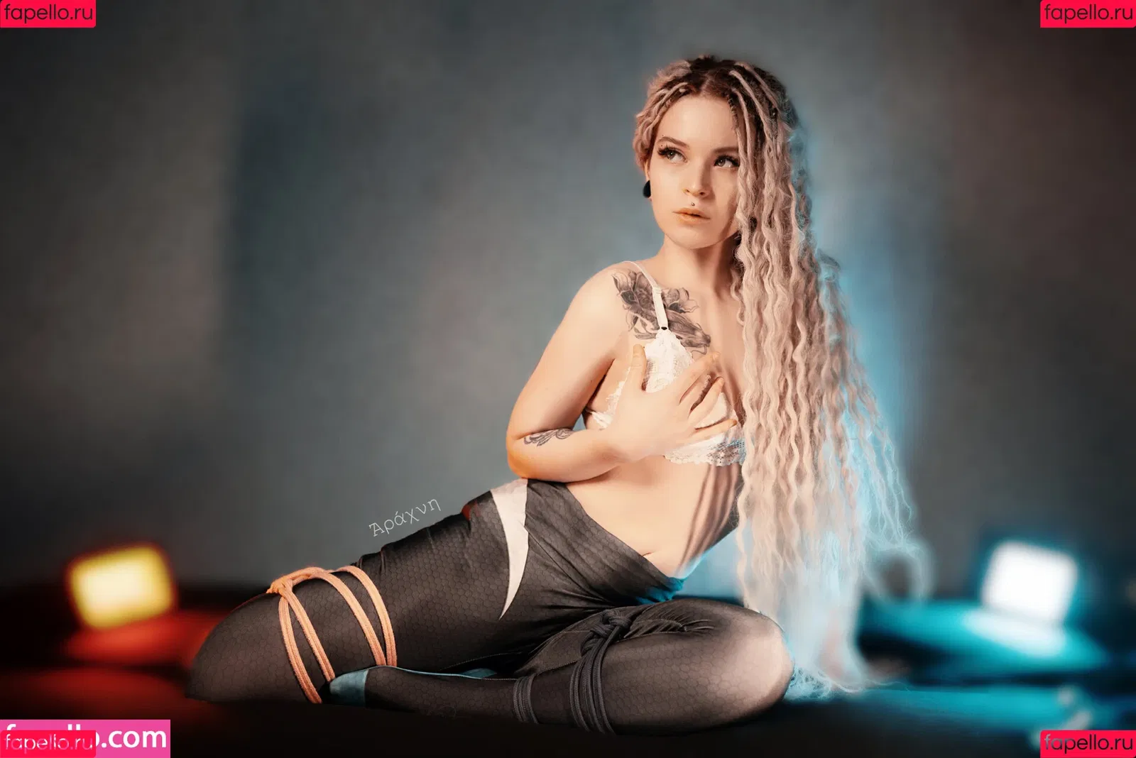 arahnaekb / chloe_glass_ / unkarab Onlyfans Photo Gallery 