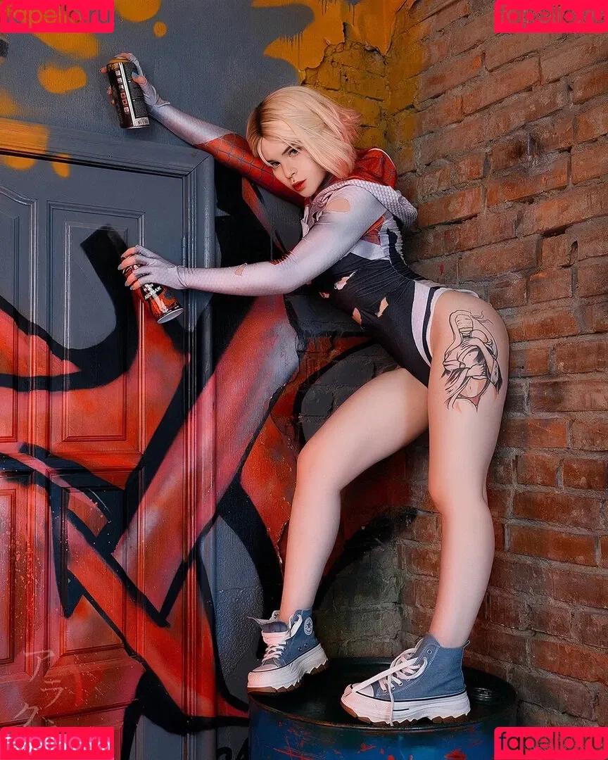 arahnaekb / chloe_glass_ / unkarab Onlyfans Photo Gallery 