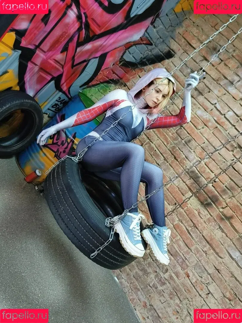 arahnaekb / chloe_glass_ / unkarab Onlyfans Photo Gallery 