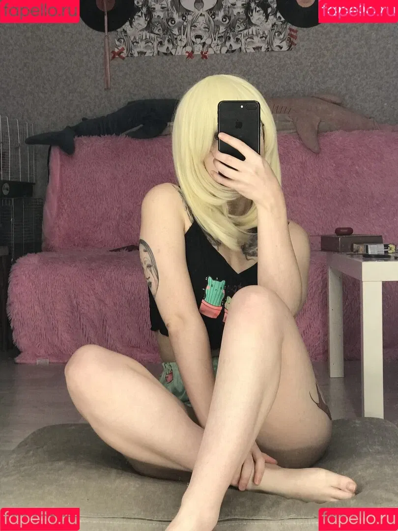 arahnaekb / chloe_glass_ / unkarab Onlyfans Photo Gallery 