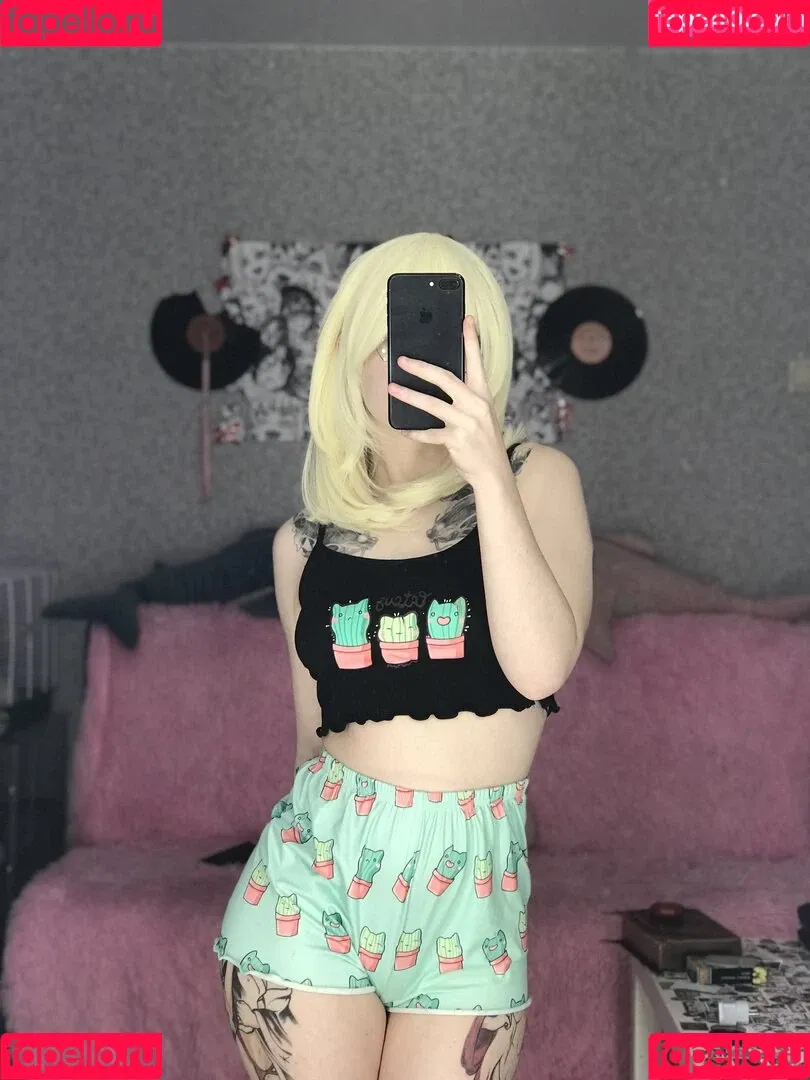 arahnaekb / chloe_glass_ / unkarab Onlyfans Photo Gallery 
