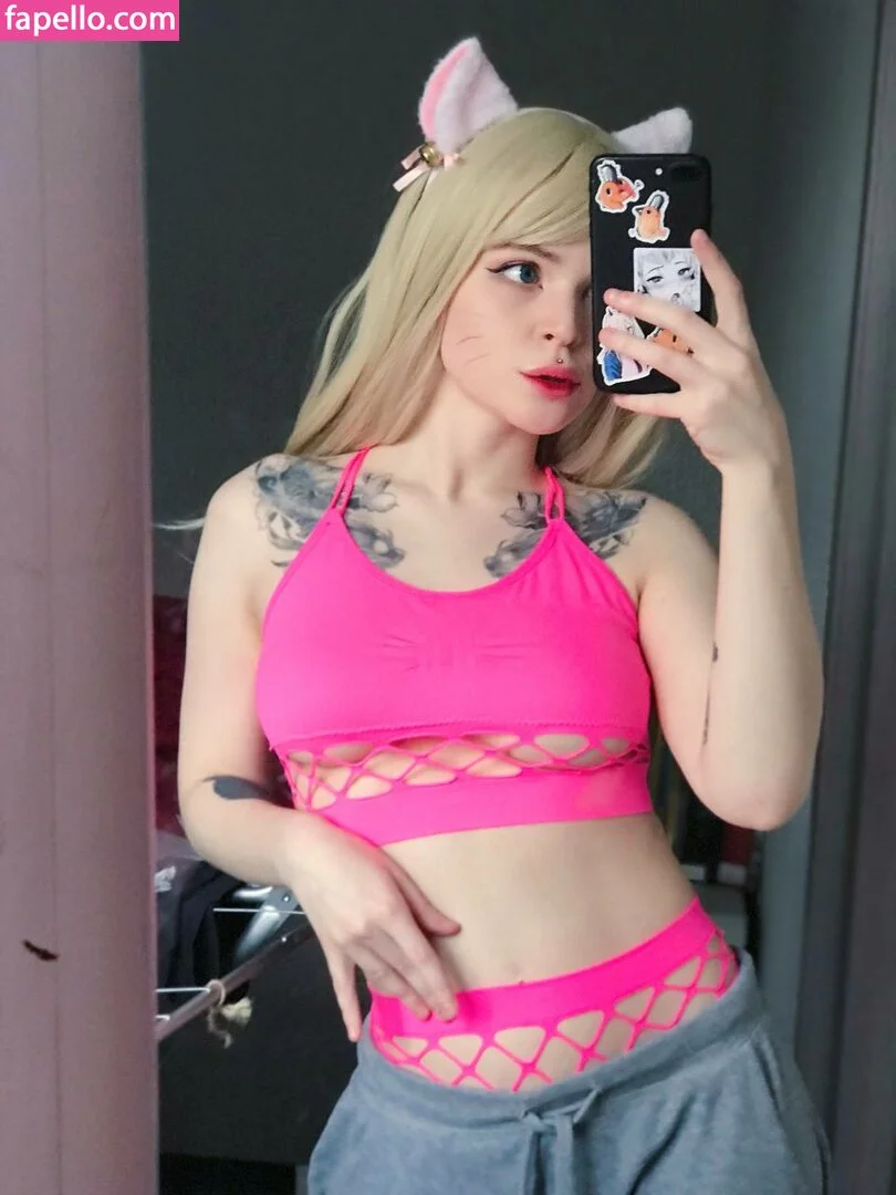 arahnaekb / chloe_glass_ / unkarab Onlyfans Photo Gallery 