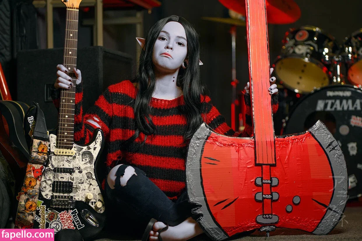 arahnaekb / chloe_glass_ / unkarab Onlyfans Photo Gallery 