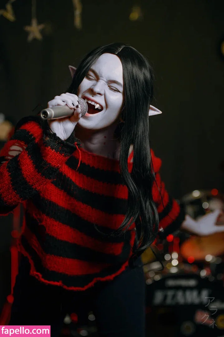 arahnaekb / chloe_glass_ / unkarab Onlyfans Photo Gallery 